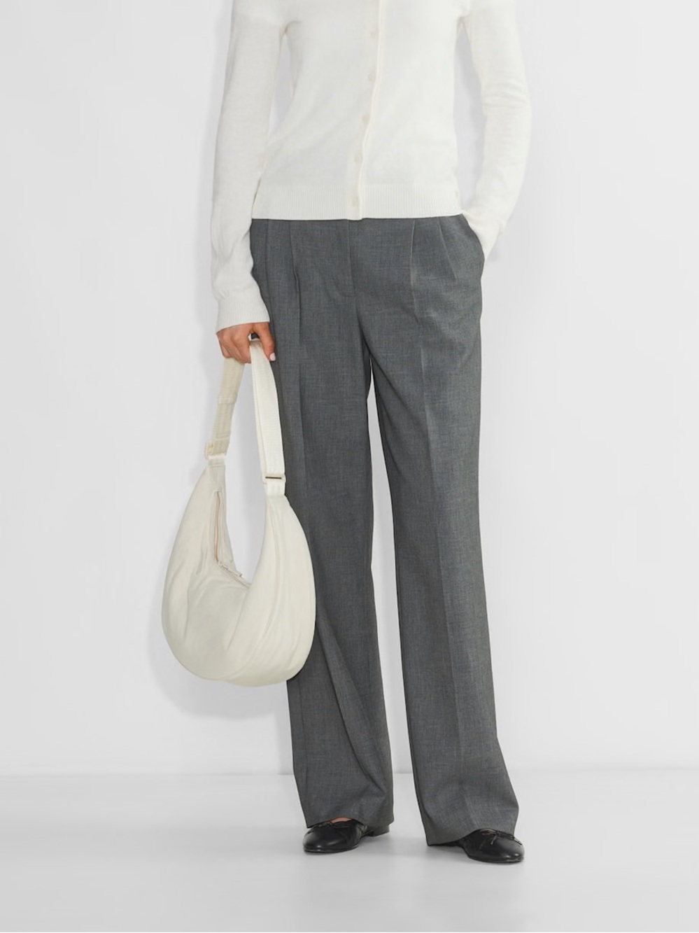 NWT Aritzia Sunday Best Phoebe Bag in Birch